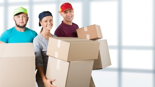 Business relocation checklist and moving coordination