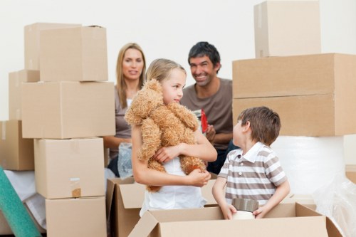 Organised short-term storage facility in Chadwellheath with flexible access